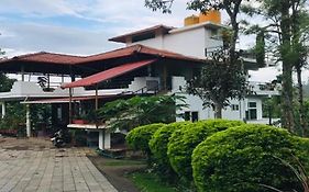 Sana Estate Stay